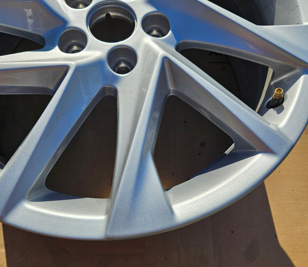 1x Alufelge 17 Zoll 7.0" 5x100 51ET Glanz Silber 6F0601025P Seat I Ibiza V FEL3571865715dx