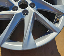Load image into Gallery viewer, 1x Alufelge 17 Zoll 7.0" 5x100 51ET Glanz Silber 6F0601025P Seat I Ibiza V FEL3571865715dx
