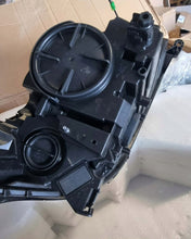 Laden Sie das Bild in den Galerie-Viewer, Frontscheinwerfer Land Rover Range Sport L494 JK62-13W029-EJ Links Headlight SCH2639062024fs