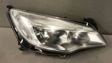 Laden Sie das Bild in den Galerie-Viewer, Frontscheinwerfer Opel Astra J 13253647 Rechts Scheinwerfer Headlight SCH1390521633bt