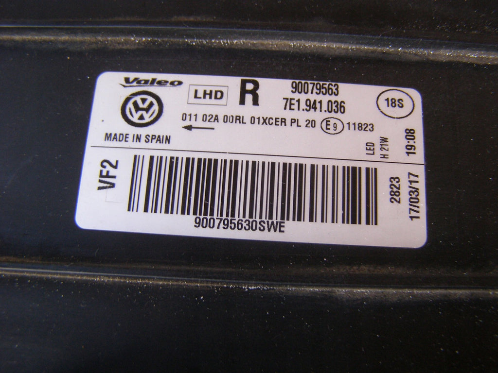 Frontscheinwerfer VW Multivan 7E1941036 7E1941774 LED Rechts Headlight SCH1690040485uv