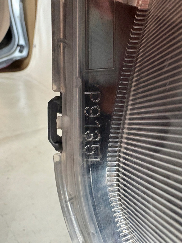 Frontscheinwerfer Mitsubishi Asx 467807970 Xenon Ein Stück (Rechts oder Links)