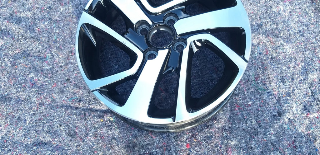 1x Alufelge 15 Zoll 4.5" 4x100 35ET Glanz Silber B000908277 Peugeot 108 FEL5400836284pf