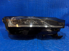 Laden Sie das Bild in den Galerie-Viewer, Frontscheinwerfer Skoda Octavia I 5E4941016A Rechts Scheinwerfer Headlight SCH6927074853uh