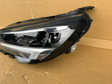 Laden Sie das Bild in den Galerie-Viewer, Frontscheinwerfer Opel Corsa F 39162653 Links Scheinwerfer Headlight SCH8826044777qt