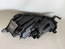 Laden Sie das Bild in den Galerie-Viewer, Frontscheinwerfer Skoda Octavia IV 5E4941016A Rechts Scheinwerfer Headlight SCH6041445782nz