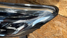 Laden Sie das Bild in den Galerie-Viewer, Frontscheinwerfer Renault Captur 260606159R Full LED Links Headlight SCH6764011281er
