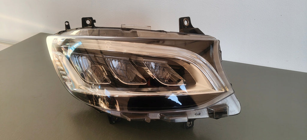 Frontscheinwerfer Mercedes-Benz Sprinter A9109065800 LED Rechts Headlight SCH7067854187sw