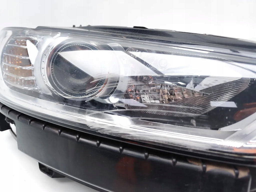 Frontscheinwerfer Ford Mondeo Hatchback ES73-13W029-HD Rechts Headlight SCH2646318170lz