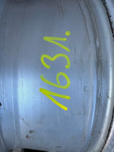 Load image into Gallery viewer, 1x Alufelge 17 Zoll 7.5&quot; 5x112 46ET 5FA601025A Seat Leon Rim Wheel
