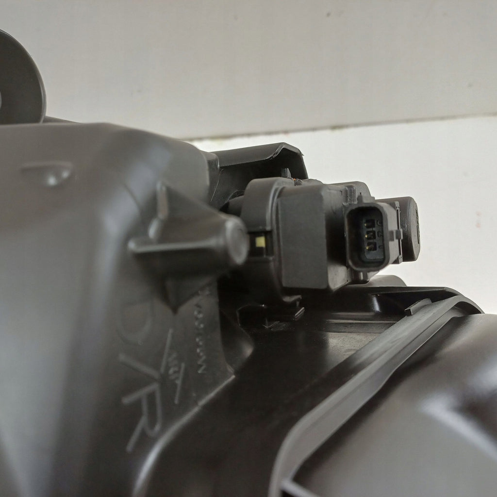 Frontscheinwerfer Renault Kangoo 360104931R Rechts Scheinwerfer Headlight SCH5557261388nb