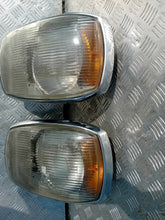 Laden Sie das Bild in den Galerie-Viewer, Frontscheinwerfer Mercedes-Benz W115 Ein Stück (Rechts oder Links) Headlight