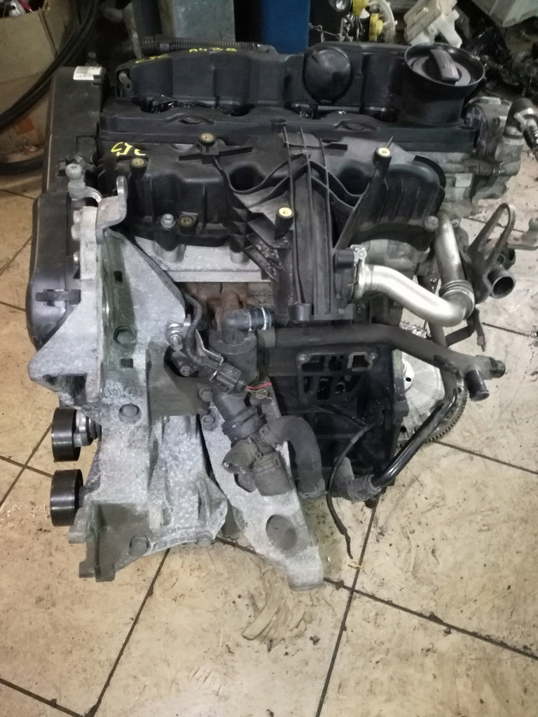 Motor Audi A4 B8 CJC 2.0 TDI 139TKm Diesel Engine Unkomplett