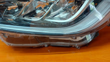 Load image into Gallery viewer, Frontscheinwerfer Toyota Yaris LED Links Scheinwerfer Headlight SCH1489462564fl