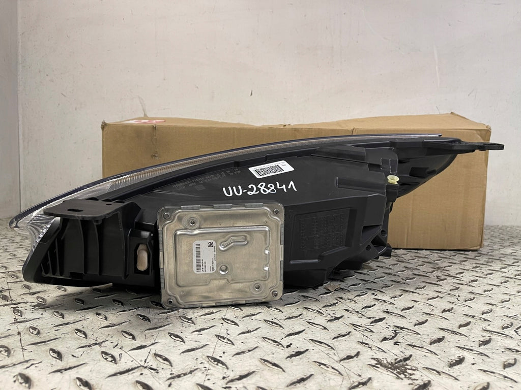 Frontscheinwerfer Ford Focus MX7B-13E014-ED Rechts Scheinwerfer Headlight SCH6570702396ci