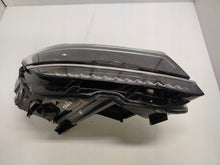 Laden Sie das Bild in den Galerie-Viewer, Frontscheinwerfer VW Tiguan 5NB941081A 5NB941082A Full LED Ein Satz Headlight SCH6930155509em