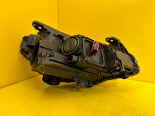 Laden Sie das Bild in den Galerie-Viewer, Frontscheinwerfer Mercedes-Benz W246 A2468204761 Links Scheinwerfer Headlight SCH7054080391xl