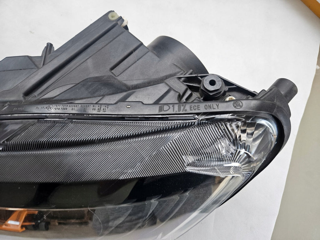 Frontscheinwerfer Skoda Superb III 3V1941015B Xenon Rechts oder Links