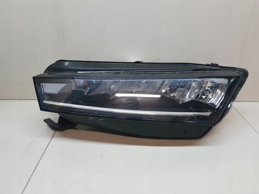 Frontscheinwerfer Skoda Octavia IV 5E4941015 030111823100 Links Headlight SCH3118273401ek