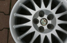 Laden Sie das Bild in den Galerie-Viewer, 1x Alufelge 16 Zoll 6.5" 4x98 41 5ET Glanz Silber 60686520 Alfa Romeo 156 FEL8963141749nu