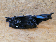 Load image into Gallery viewer, Frontscheinwerfer Toyota IV Yaris KMR365 Rechts Scheinwerfer Headlight SCH4383268503ay