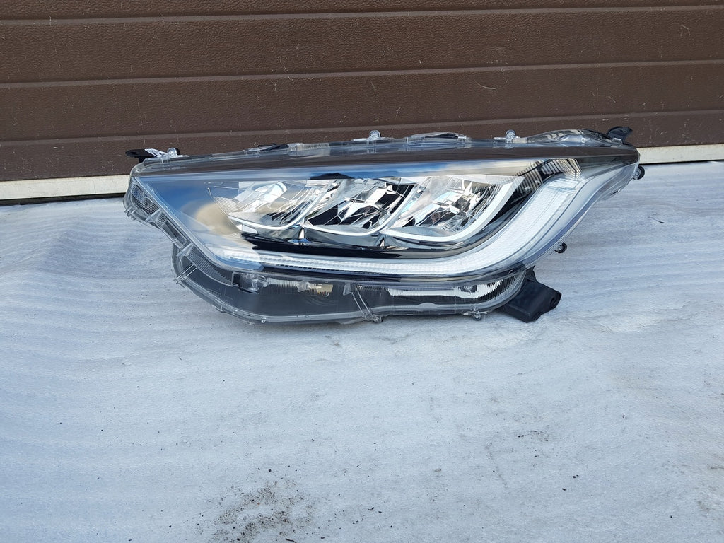 Frontscheinwerfer Toyota Yaris EUK0-8 LED Links Scheinwerfer Headlight SCH9056967785ze