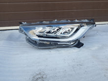 Laden Sie das Bild in den Galerie-Viewer, Frontscheinwerfer Toyota Yaris EUK0-8 LED Links Scheinwerfer Headlight SCH9056967785ze