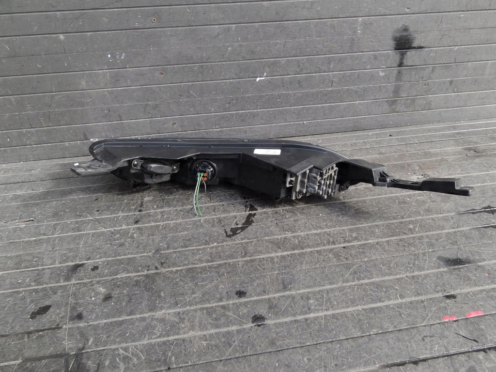 Frontscheinwerfer Hyundai Bayon 92208Q0500 Rechts Scheinwerfer Headlight