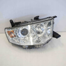 Laden Sie das Bild in den Galerie-Viewer, Frontscheinwerfer Mitsubishi Triton HAH30D Rechts Scheinwerfer Headlight SCH7225071490kl