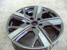 Laden Sie das Bild in den Galerie-Viewer, 1x Alufelge 18 Zoll 7.0" 5x112 49ET 2K7601025B VW Caddy California V Rim Wheel FEL9554783393dj