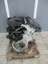 Laden Sie das Bild in den Galerie-Viewer, Motor BMW E46 E39 E60 M54B25 2.5 192PS 141kW 190TKm Benzin Engine Komplett
