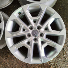Laden Sie das Bild in den Galerie-Viewer, 4x Alufelge 18 Zoll 8.0" 5x112 45ET Glanz Silber 81A601025R Audi Rim Wheel FEL7780035002xw