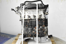 Laden Sie das Bild in den Galerie-Viewer, Motor Audi B8 2.0 TDI 170PS 125kW 151TKm 2011 Diesel Engine Unkomplett
