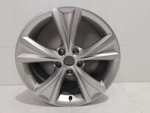 Laden Sie das Bild in den Galerie-Viewer, 1x Alufelge 17 Zoll 46ET Glanz Keine Farbe 5FA601025C Seat Leon Rim Wheel FEL8769560084cd