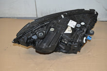 Laden Sie das Bild in den Galerie-Viewer, Frontscheinwerfer Mercedes-Benz W206 A2069062903 Full LED Links Headlight SCH6298448669xf
