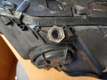 Laden Sie das Bild in den Galerie-Viewer, Frontscheinwerfer BMW E60 E61 Xenon Ein Stück (Rechts oder Links) Headlight SCH8823573659zm
