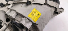 Laden Sie das Bild in den Galerie-Viewer, Frontscheinwerfer Mercedes-Benz W203 A2038203761 Xenon Ein Satz Headlight SCH5160641277kl
