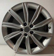 Load image into Gallery viewer, 1x Alufelge 19 Zoll 8.5" 5x112 40ET Glanz Silber 4K0601025Q Audi C8 Rim Wheel FEL3964351565iv