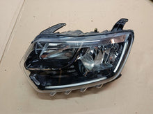 Laden Sie das Bild in den Galerie-Viewer, Frontscheinwerfer Dacia Duster 260609367R Links Scheinwerfer Headlight