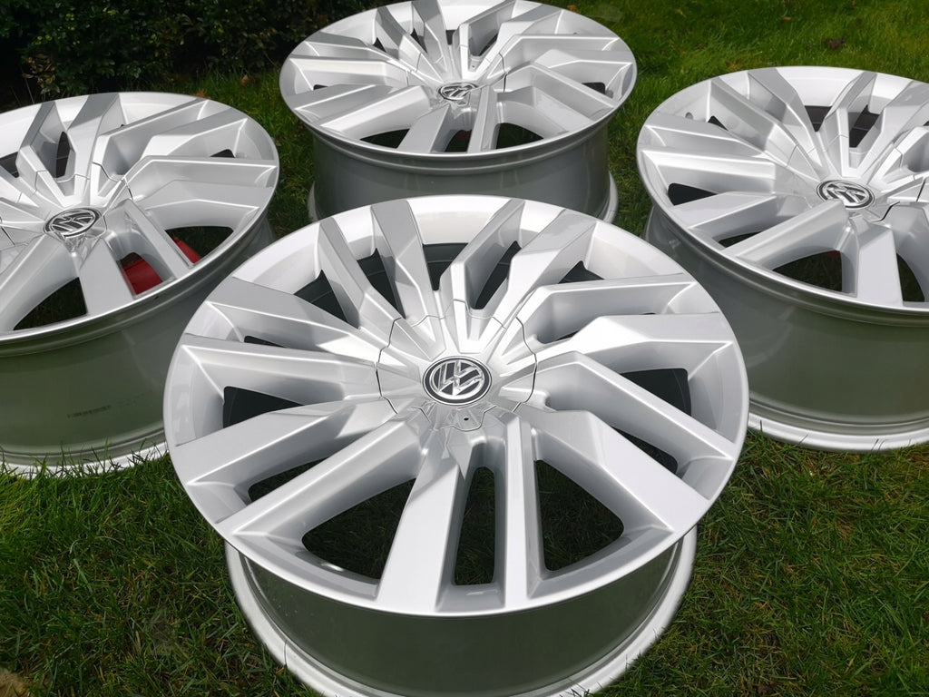 4x Alufelge 19 Zoll 8.0" 5x112 28ET Glanz Silber 760601025 VW Touareg Rim Wheel FEL6564097369px