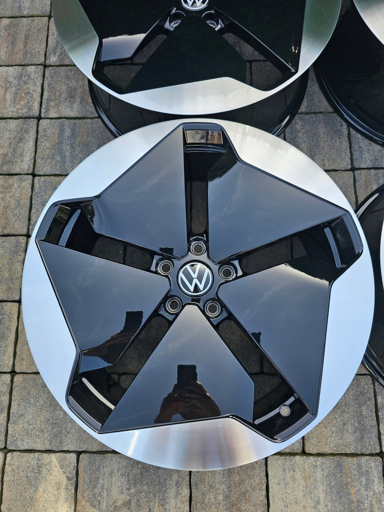 4x Alufelge 20 Zoll 7.5" 5x112 44ET 10A601025B VW Id.3 Rim Wheel FEL4446832193rj