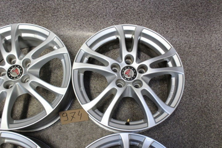 4x Alufelge 16 Zoll 6.5" 5x114.3 45ET Silber KBA48604 Hyundai I Rim Wheel FEL5920353047ue