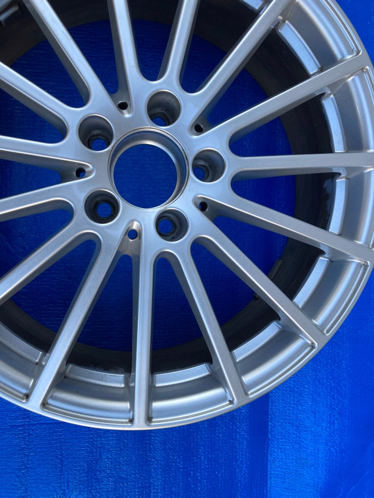 1x Alufelge 18 Zoll 6.5" 5x112 38ET Glanz Silber A1564011900 Mercedes-Benz Gla FEL3909295722av
