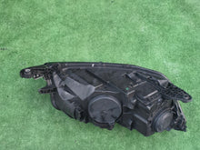 Laden Sie das Bild in den Galerie-Viewer, Frontscheinwerfer Skoda Fabia III 6V1941015D Links Scheinwerfer Headlight SCH7817384822qt