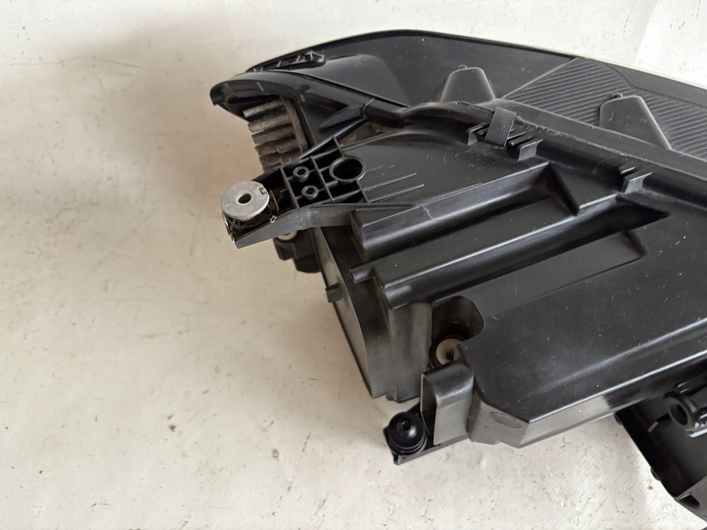 Frontscheinwerfer VW Touran 5H19410035 300474909 LED Links Headlight