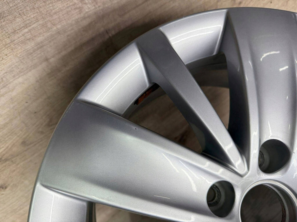 1x Alufelge 16 Zoll 6.5" 5x112 33ET Glanz Silber 7N0601025K VW Sharan Rim Wheel FEL5812628770gq