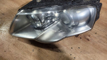 Laden Sie das Bild in den Galerie-Viewer, Frontscheinwerfer VW Passat 3C0941751G Xenon Links Scheinwerfer Headlight