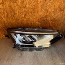 Laden Sie das Bild in den Galerie-Viewer, Frontscheinwerfer VW Taigo 2G7941005A 2G7941006A LED Ein Satz Headlight SCH2024673729bg
