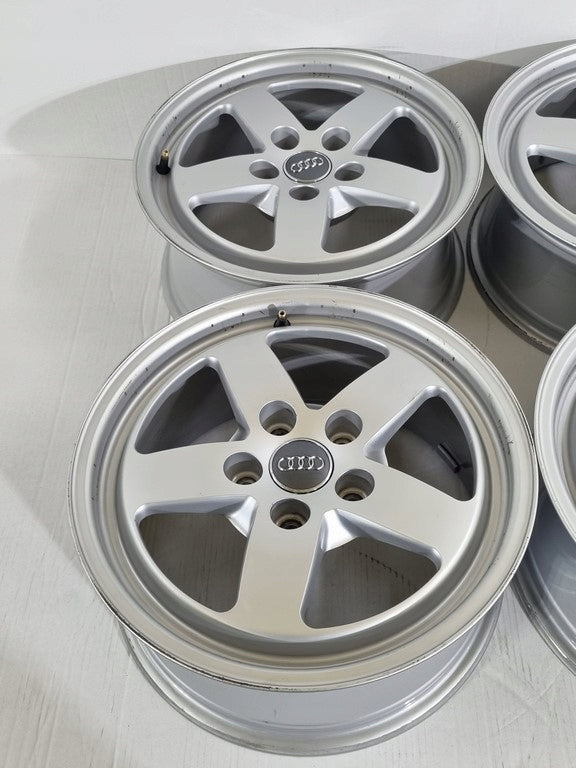 4x Alufelge 16 Zoll 7.0" 5x112 35ET Glanz Silber 8W0601025 Audi Rim Wheel