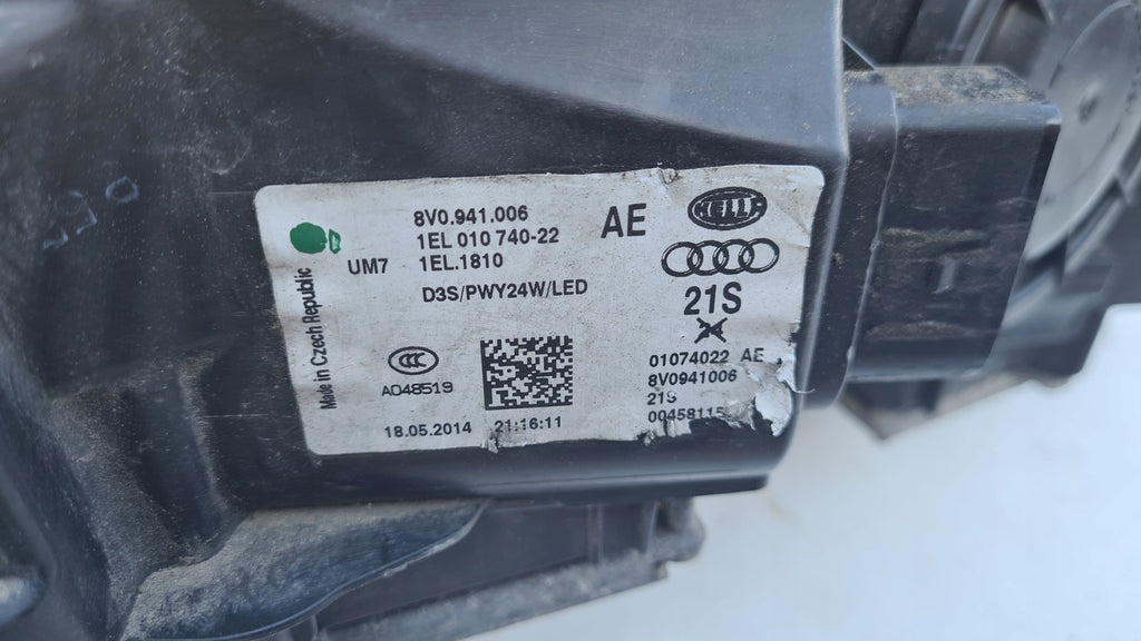 Frontscheinwerfer Audi A3 8V0941006AE LED Ein Stück (Rechts oder Links)